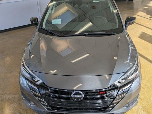 New 2025 Nissan Versa SR w/ Trunk Package FWD image 8
