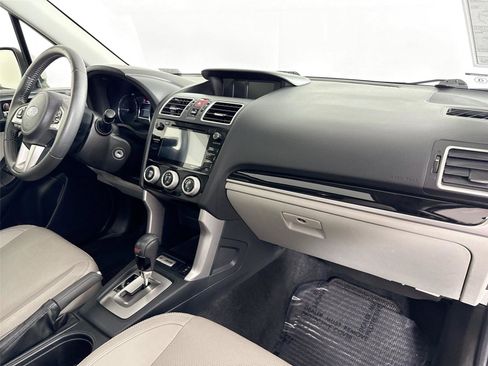Used 2017 Subaru Forester 2.5i Limited image 45