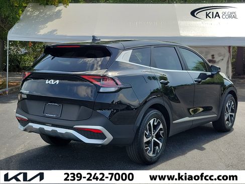 Used 2025 Kia Sportage EX FWD image 6