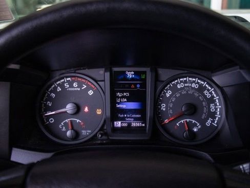 Used 2021 Toyota Tacoma SR RWD image 13