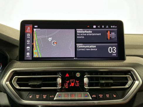 Certified 2024 BMW X4 xDrive30i w/ M Sport Package AWD/4WD image 11