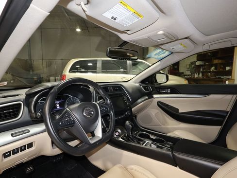 Used 2018 Nissan Maxima 3.5 SL image 9