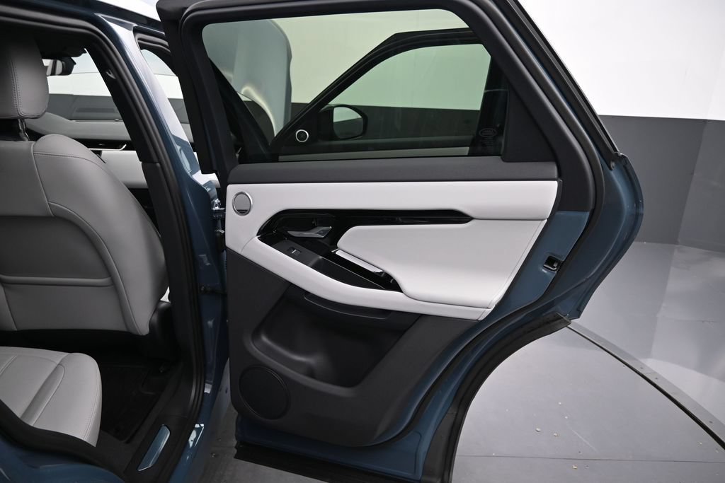 New 2026 Land Rover Range Rover Evoque S AWD/4WD image 12