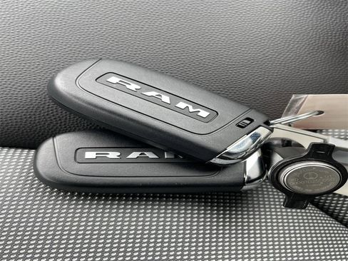 New 2025 RAM ProMaster 2500 w/ Convenience Group image 30