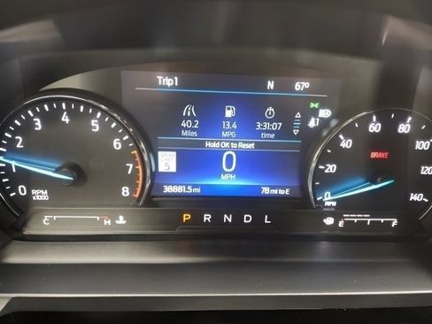 Used 2022 Ford Explorer Limited w/ Equipment Group 301A AWD/4WD image 33