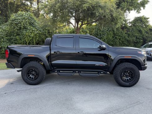 Used 2024 GMC Canyon AT4X w/ AT4X AEV Edition AWD/4WD image 2