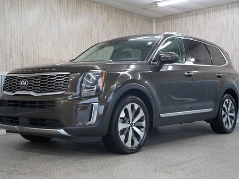 Used 2020 Kia Telluride S AWD/4WD image 4
