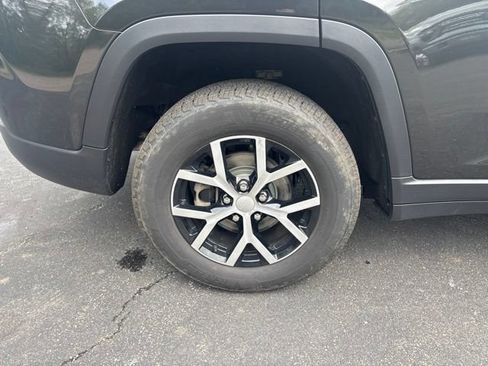 Used 2023 Jeep Grand Cherokee Limited AWD/4WD image 14