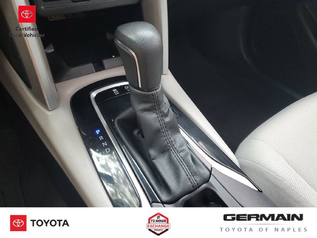 Certified 2024 Toyota Corolla Cross LE AWD/4WD image 28