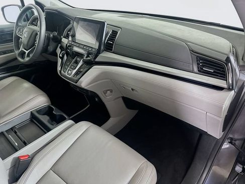 Certified 2023 Honda Odyssey Touring image 37