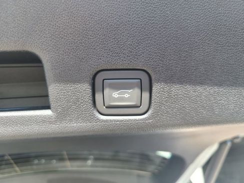 New 2026 Chevrolet Traverse LT w/ Midnight/Sport Edition FWD image 10