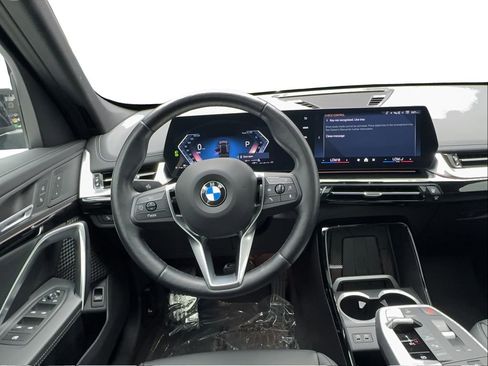 Used 2025 BMW X1 xDrive28i AWD/4WD image 37