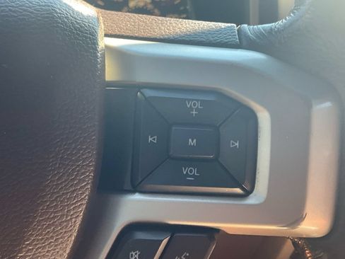 Used 2018 Ford F150 King Ranch w/ Equipment Group 601A Luxury AWD/4WD image 22