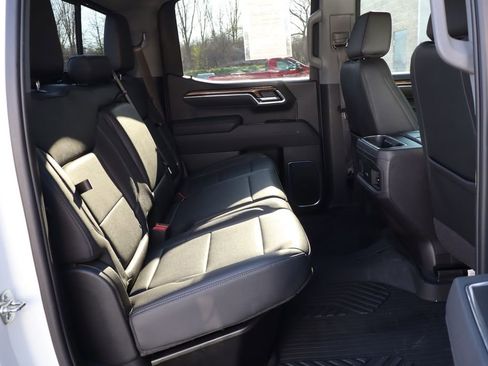 Used 2025 Chevrolet Silverado 1500 LT Trail Boss w/ Convenience Package II image 44