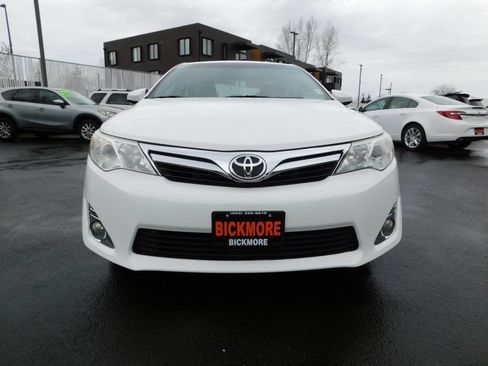 Used 2012 Toyota Camry XLE w/ Leather Pkg FWD image 20