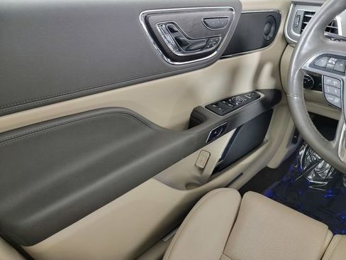 Used 2020 Lincoln Continental Reserve AWD/4WD image 31