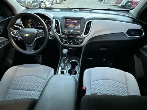Used 2022 Chevrolet Equinox LS image 14