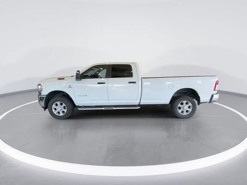 Used 2024 RAM 2500 Big Horn AWD/4WD image 5