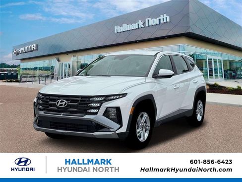 New 2026 Hyundai Tucson SE image 1