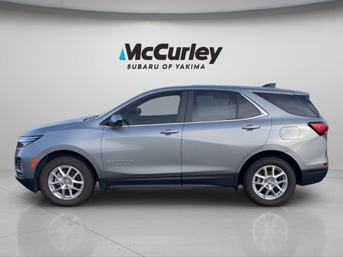 Used 2024 Chevrolet Equinox LT image 2