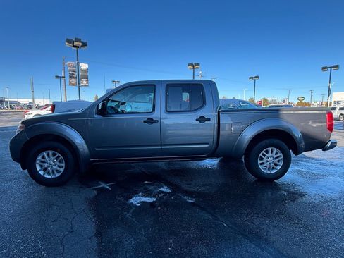 Used 2017 Nissan Frontier SV w/ SV Value Truck Package AWD/4WD image 8