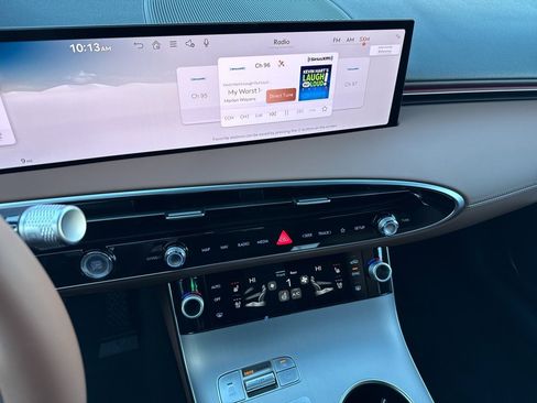 New 2026 Genesis GV70 2.5T Advanced image 11