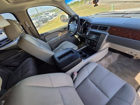 Used 2009 GMC Yukon SLT RWD image 4