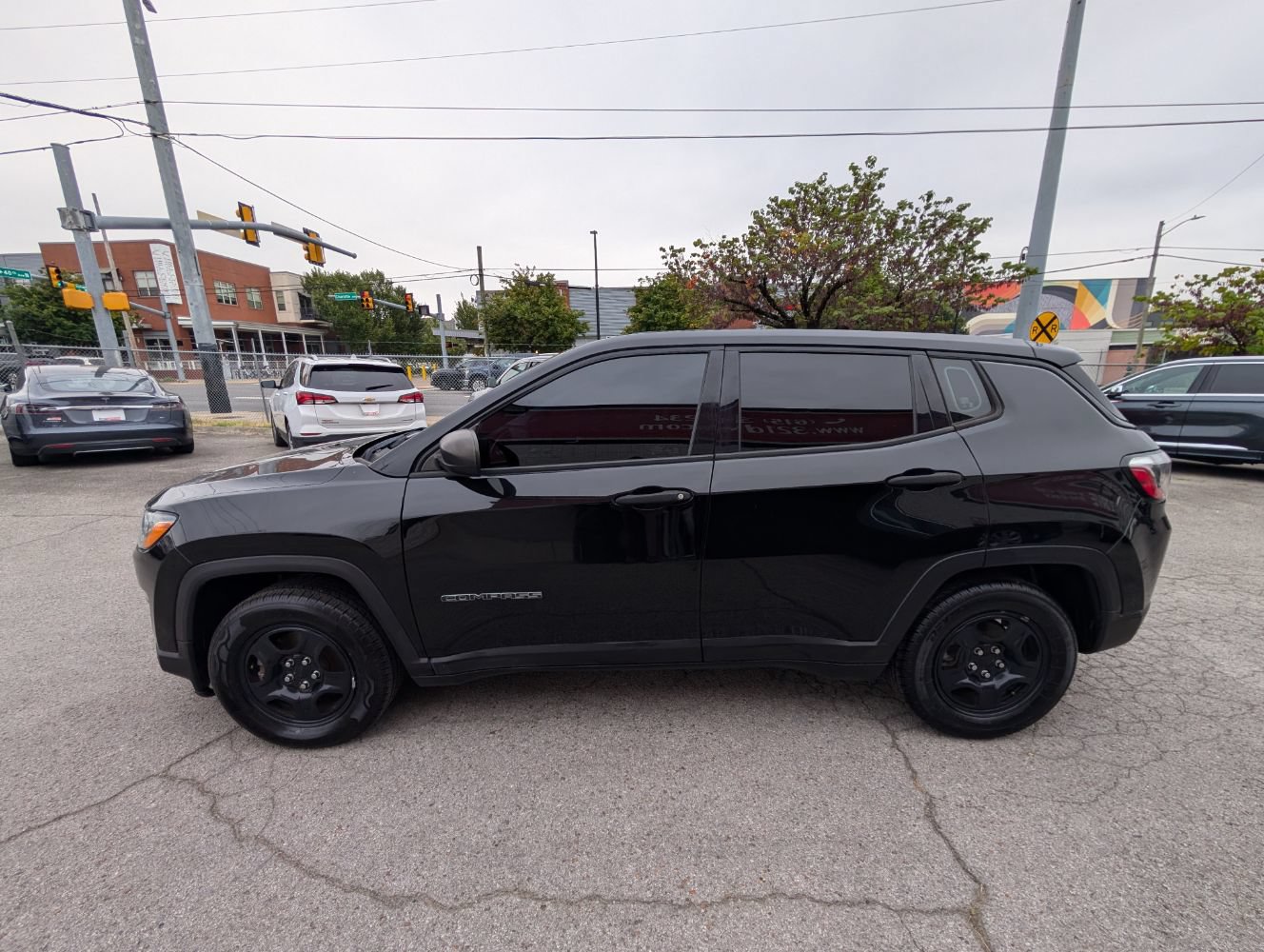 Used 2021 Jeep Compass Sport FWD image 9