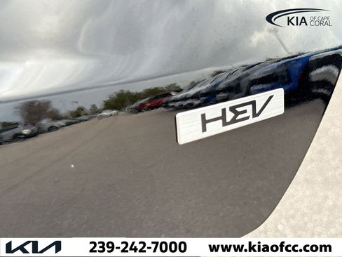 New 2026 Kia Carnival SX image 10