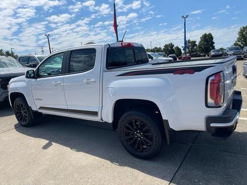 Used 2022 GMC Canyon Elevation w/ Elevation Premium Package AWD/4WD image 4