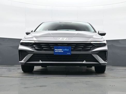 Certified 2024 Hyundai Elantra SE image 22