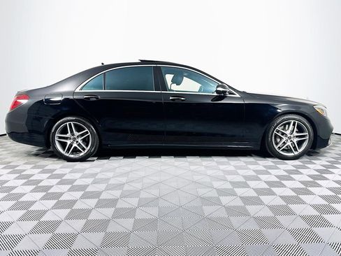 Used 2018 Mercedes-Benz S 560 Sedan w/ AMG Line Exterior image 28