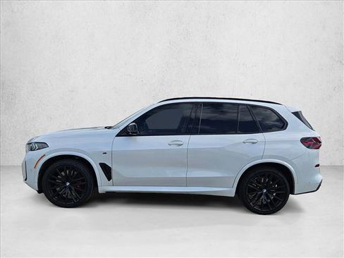 Used 2026 BMW X5 M60i image 9