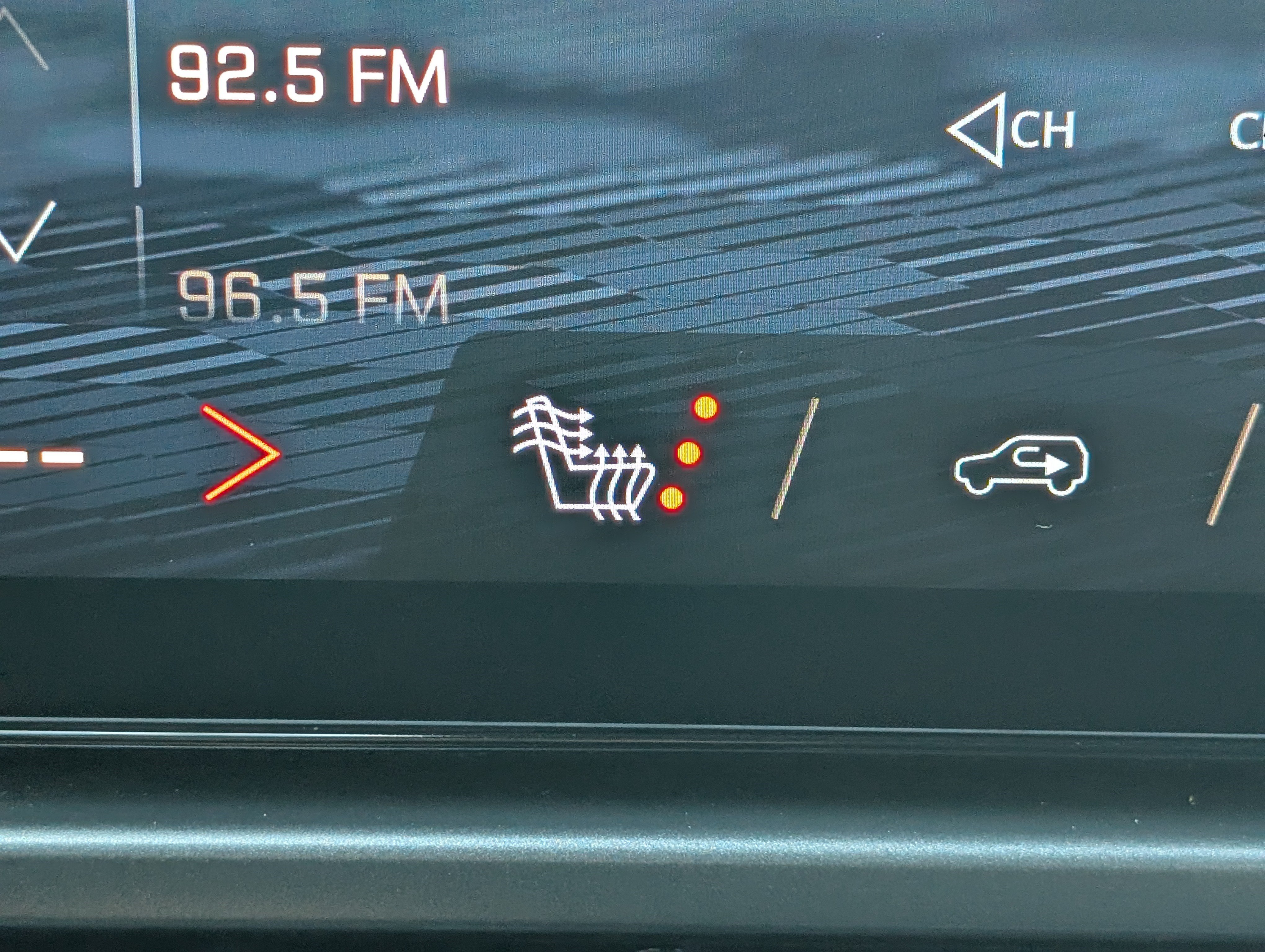 Used 2024 Chevrolet Equinox EV RS FWD image 32