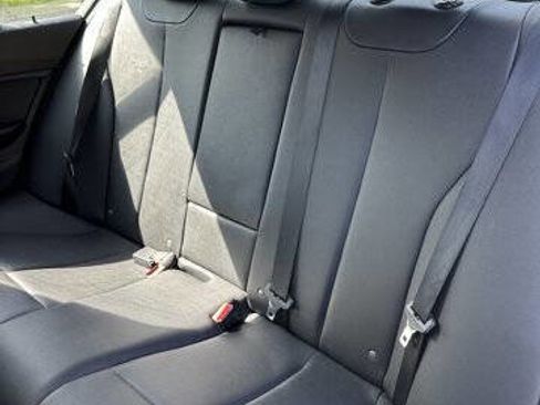 Used 2017 BMW 320i 320i 4dr Sedan image 22