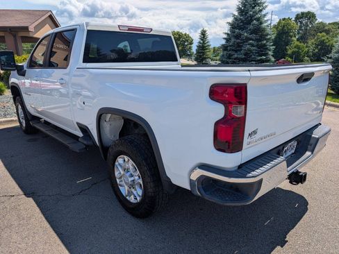Used 2020 Chevrolet Silverado 2500 LT w/ Z71 Off-Road Package AWD/4WD image 7