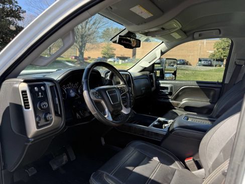 Used 2016 GMC Sierra 3500 Denali w/ Duramax Plus Package image 11