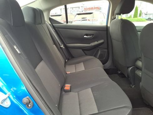 Certified 2023 Nissan Sentra SV FWD image 10
