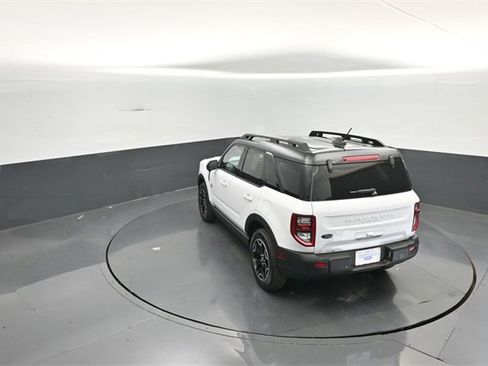 New 2025 Ford Bronco Sport Outer Banks w/ Outer Banks Tech Package+ image 18