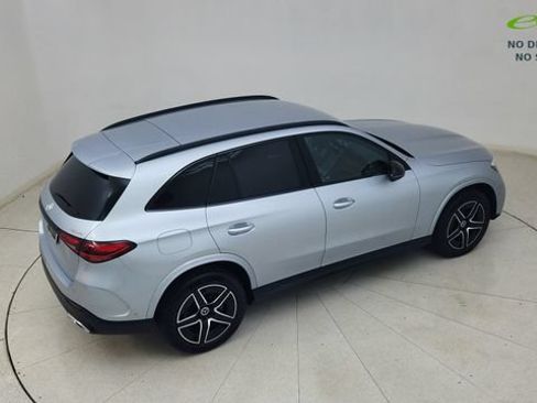 Used 2025 Mercedes-Benz GLC 300 4MATIC image 82