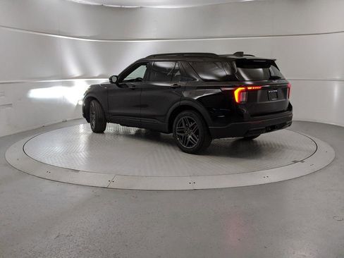 New 2025 Ford Explorer ST-Line w/ Premium Package image 4