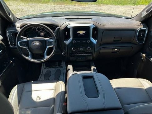 Used 2020 Chevrolet Silverado 1500 LT Trail Boss AWD/4WD image 38