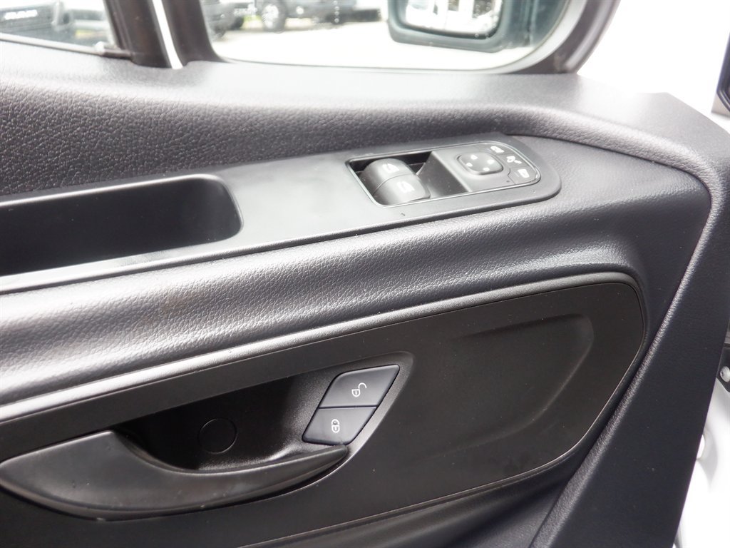Used 2022 Mercedes-Benz Sprinter 2500 image 18