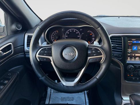 Used 2017 Jeep Grand Cherokee Limited AWD/4WD image 28