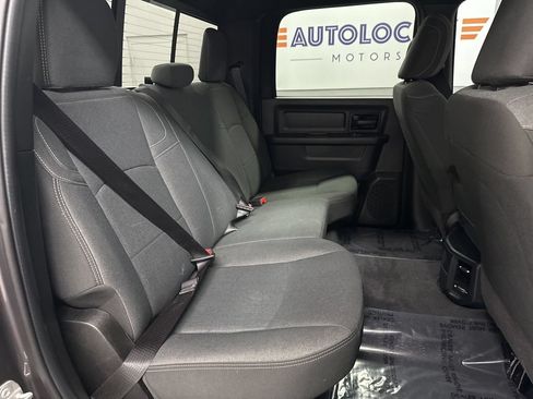 Used 2024 RAM 2500 Tradesman w/ Chrome Appearance Group AWD/4WD image 21