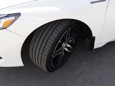 Used 2022 Honda Accord Touring image 8