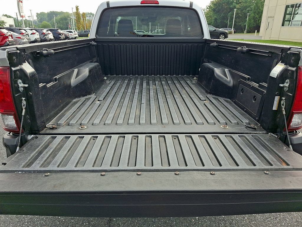Used 2022 Toyota Tacoma SR RWD image 28