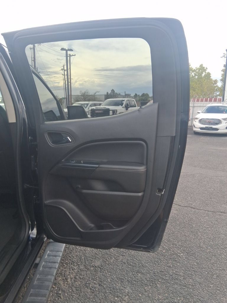 Used 2022 GMC Canyon AT4 w/ Trailering Package AWD/4WD image 12