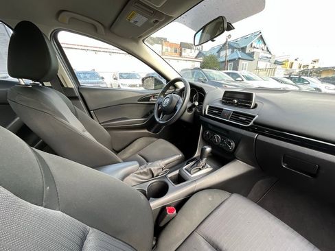 Used 2014 MAZDA MAZDA3 i Sport image 17