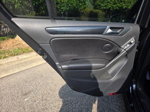 Used 2013 Volkswagen GTI Driver's Edition image 23